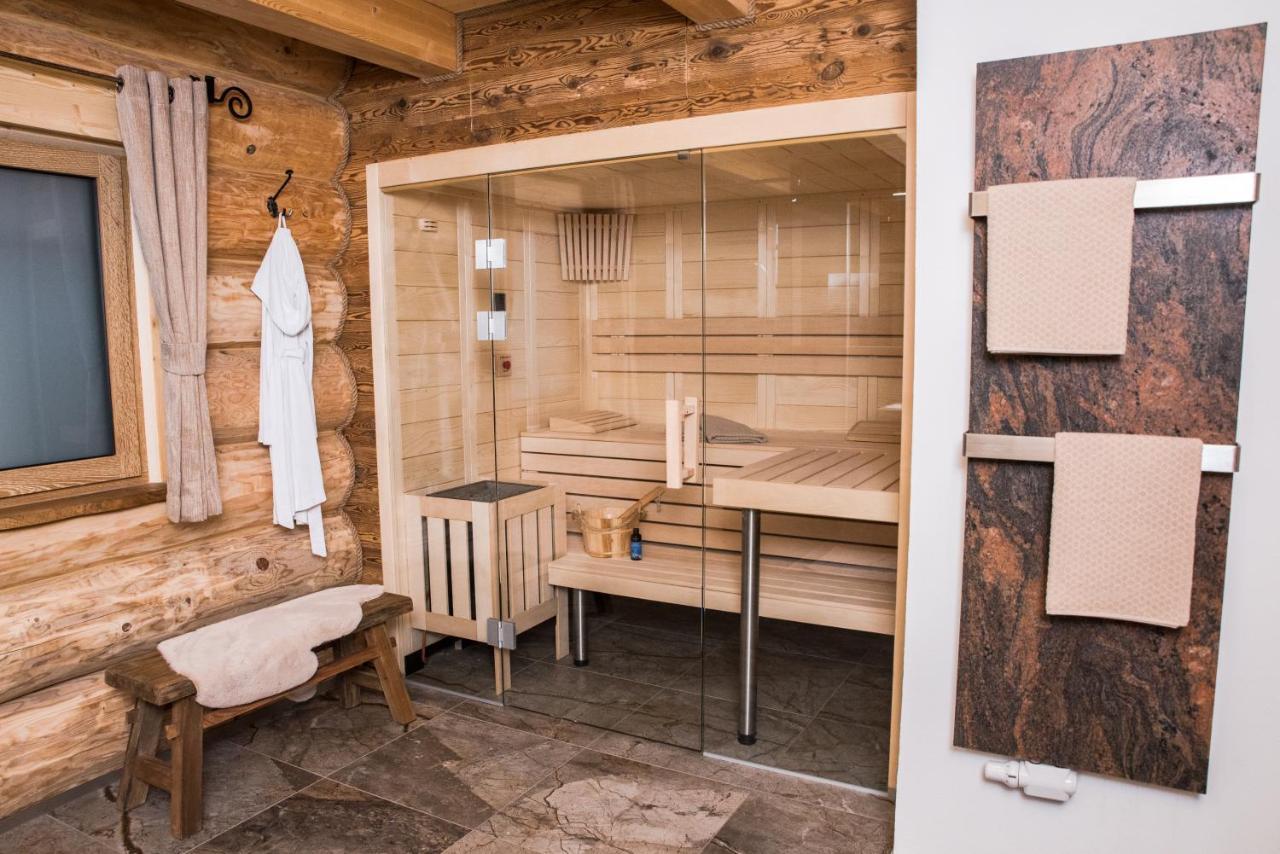 Blockhausen Luxus Chalets Oberschwarzenberg ภายนอก รูปภาพ