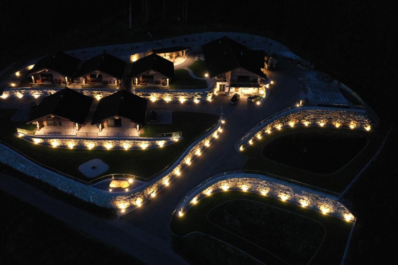 Blockhausen Luxus Chalets Oberschwarzenberg ภายนอก รูปภาพ