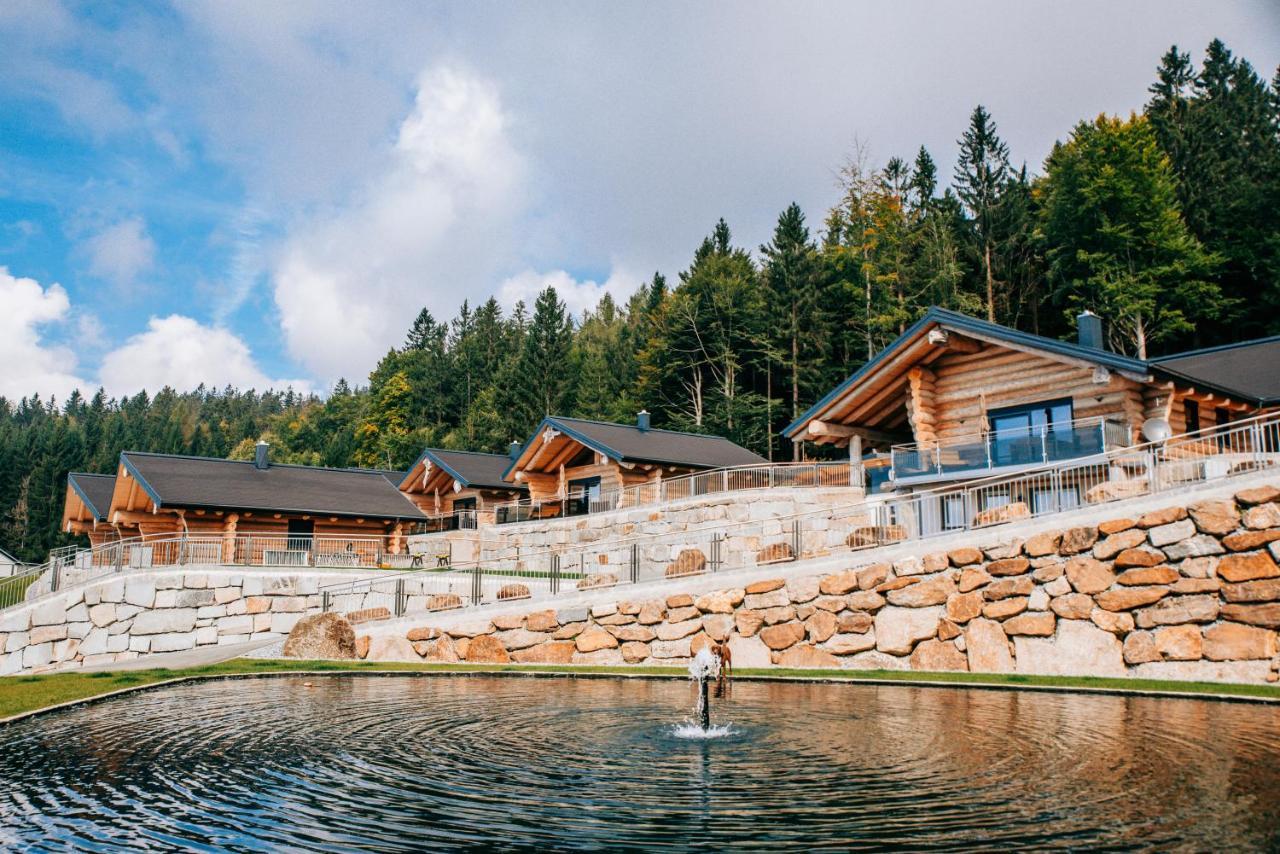 Blockhausen Luxus Chalets Oberschwarzenberg ภายนอก รูปภาพ